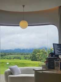 Atmosphere : คาเฟ่วิวภูเขาที่สวยจนอยากหยุดเวลา