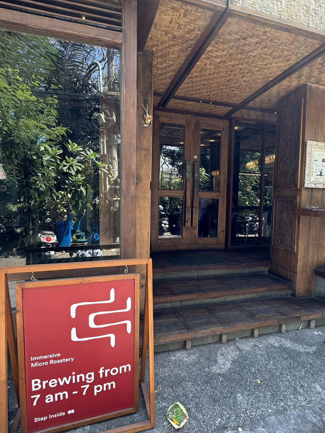 【バリ島/サヌール】静かでゆっくり過ごせるカフェ 【バリ島/サヌール】静かでゆっくり過ごせるカフェ
