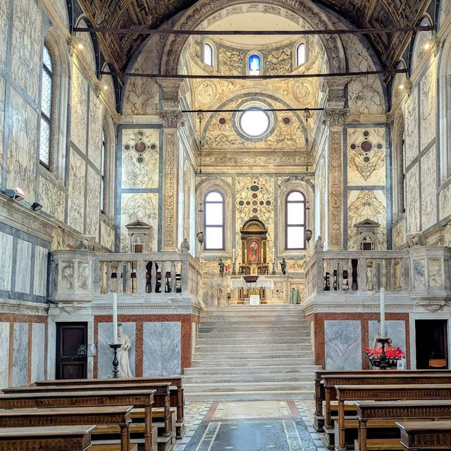 Church of Saint Mary of Miracles – Venice’s  Renaissance Gem