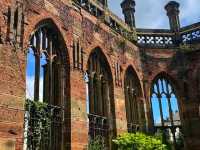 ⛪ St Luke’s Bombed Out Church – A Symbol of Resilience in the Heart of Liverpool