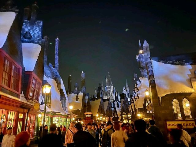 🎃 “Night of Thrills: Halloween Vibes at Universal Studios Beijing”