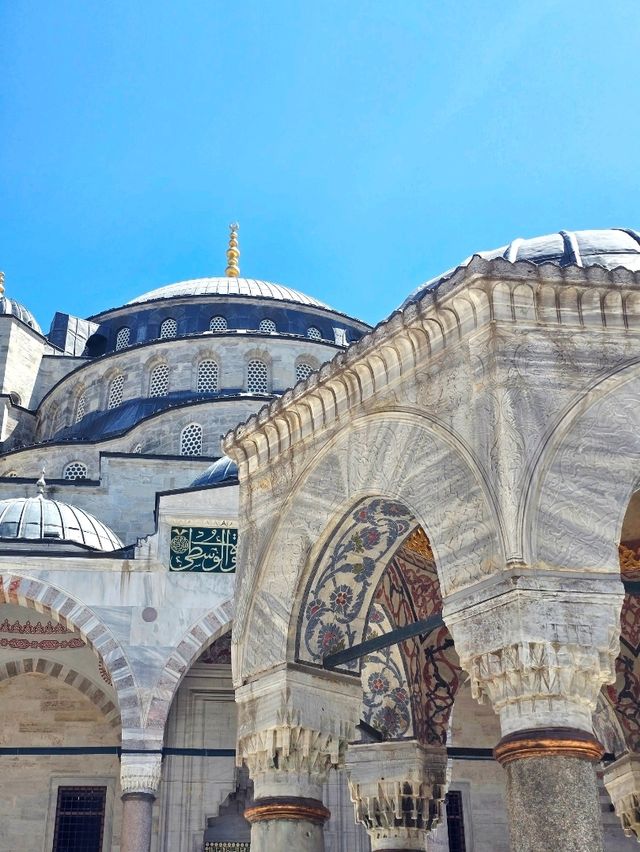 A Lovely Stop in the Heart of Istanbul - The Blue Mosque 🕌