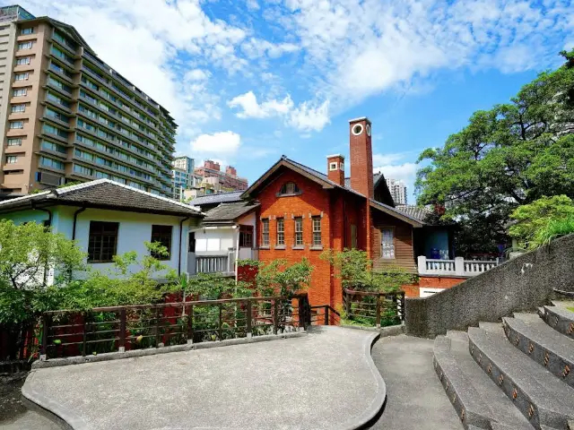 ♨️🌸 Steaming Stories at Beitou Hot Spring Museum 🏛️💦