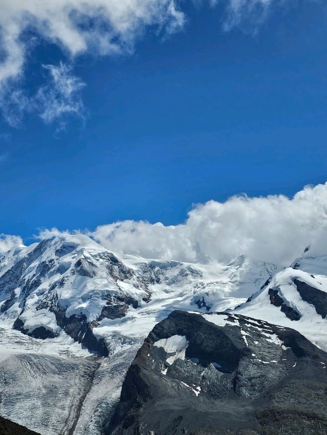 🚞 Epic Matterhorn Daytrip: Scenery, Trains & Glacier Vibes in Zermatt 🇨🇭❄️ 🚞 Epic Matterhorn Daytrip: Scenery, Trains & Glacier Vibes in Zermatt 🇨🇭❄️