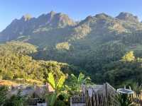 บ้านลีซู ดอยหลวงเชียงดาว — ที่พักบนเขาวิวหลักล้าน 