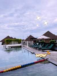 Bila Bila Restaurant @ Avani Sepang: Scenic Dining by the Pool