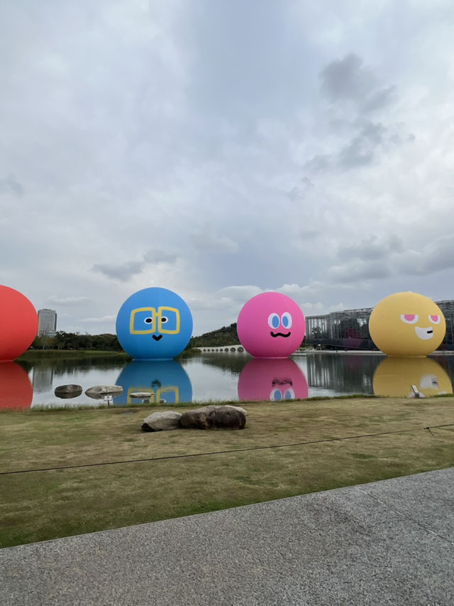 Tranquil, serene park that captures my heart! Tranquil, serene park that captures my heart!