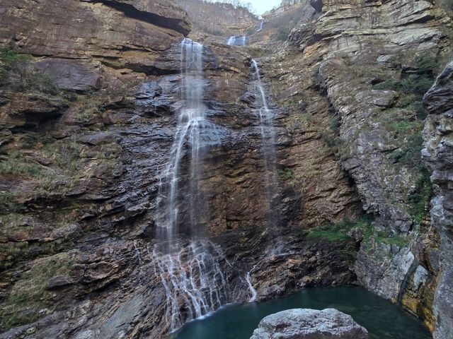 Journeying to the Three Cascades