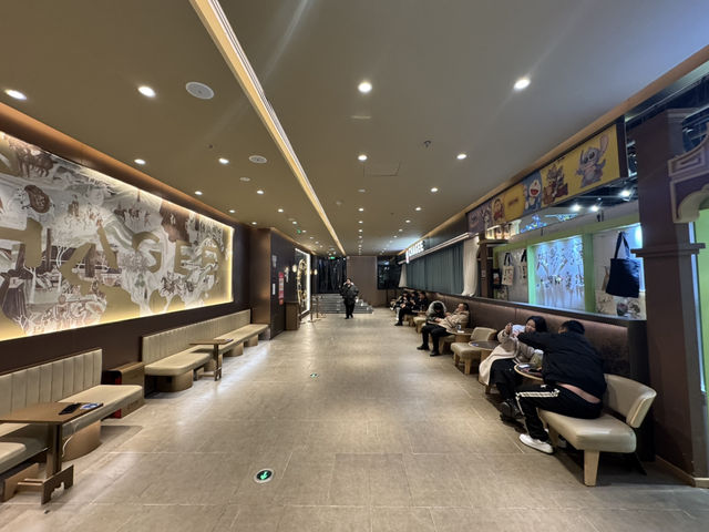 🧋 “CHAGEE (Qianmen Street) — A Refreshing Tea Stop in the Heart of Old Beijing” 🧋 “CHAGEE (Qianmen Street) — A Refreshing Tea Stop in the Heart of Old Beijing”