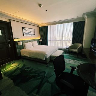 The epitome of comfort in Ortigas: Clean, Convenient, and Quiet at Holiday Inn & Suites