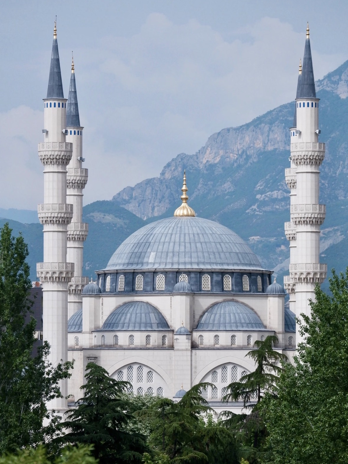 Lịch trình du lịch Albania 2 ngày 1 đêm