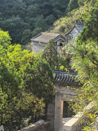🎨 Hidden in the Mountains | Lienü Shrine, Yu County
