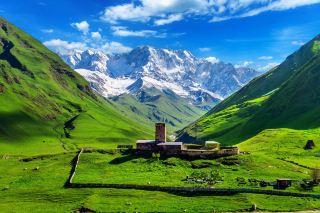 🏔️ Ushguli: Europe's Highest Inhabited Alpine Settlement!