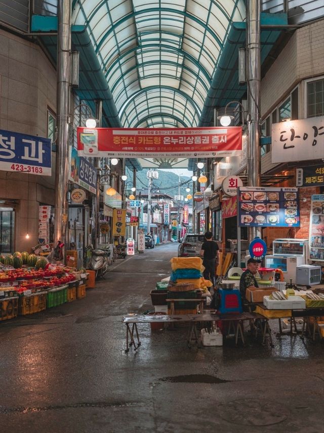 어딜가나 마늘이 가득한 이곳 "단양구경시장"