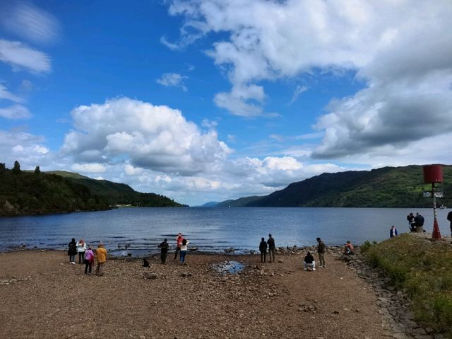 Lovely Village on Loch Ness 🏴󠁧󠁢󠁳󠁣󠁴󠁿