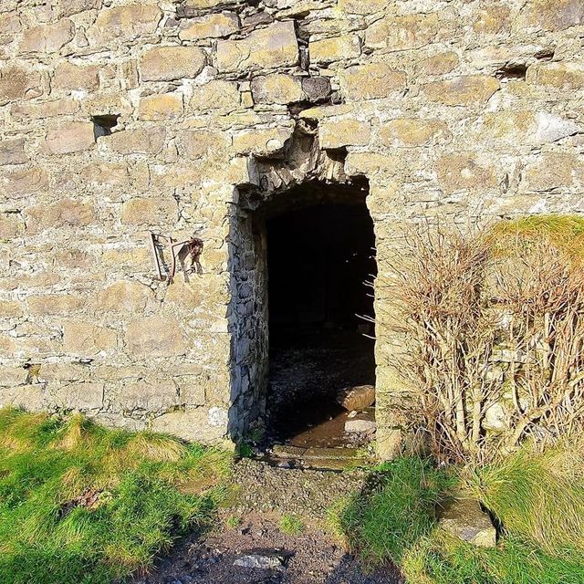 Decent: Easkey Castle Ireland 🏰