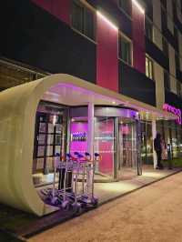 Romantic & Vibrant: Moxy Paris T2 for Couples"  