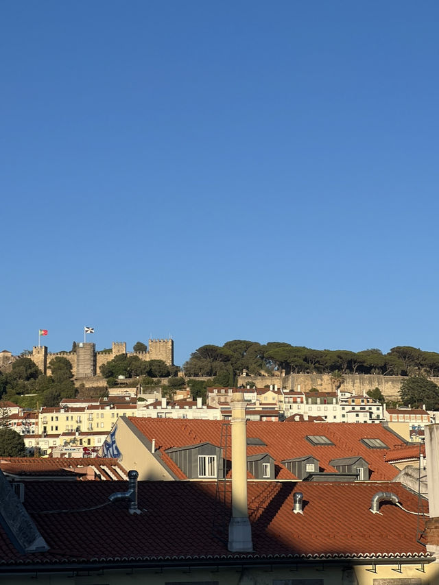 LisBON Voyage: Tiles, Trams & Fairy Tale Delusions