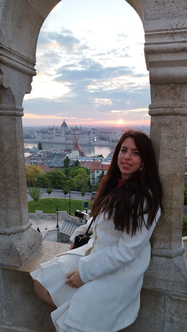 📍 Fisherman’s Bastion (Halászbástya) – Sunrise or Sunset? 🌅🌄