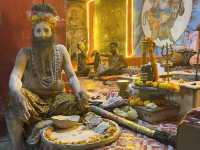 To live or to die here in Varanasi?