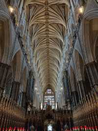 🏛 Westminster Abbey – The Coronation Cathedral of Kings and Culture