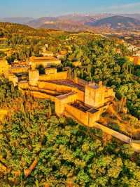 🌄 The Hills of Granada: A Tapestry of History and Breathtaking Views 🇪🇸✨