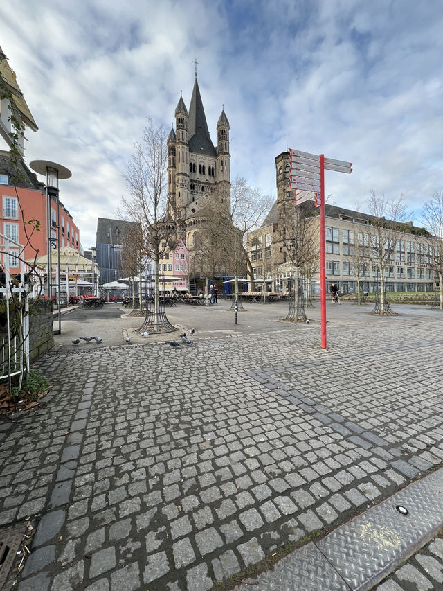 🌿✨ Rheingarten Köln – Where History Meets Harmony by the Rhine ✨🌊  