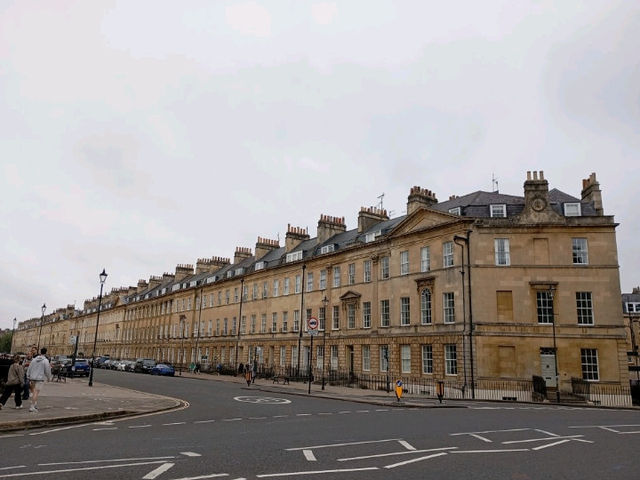 A walk starting at the railway station in Bath 