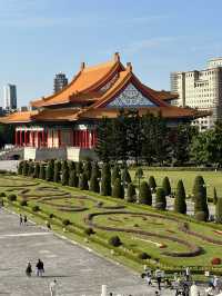 Historic Taipei Stroll: Monuments, Museums & Open Square Magic