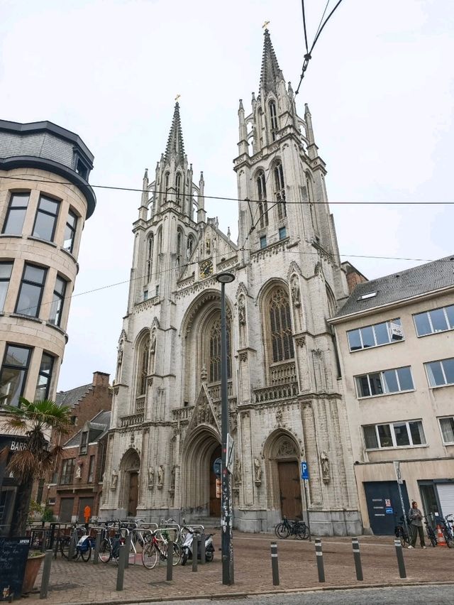 Gothic City Vibes🏙️ Gothic City Vibes🏙️