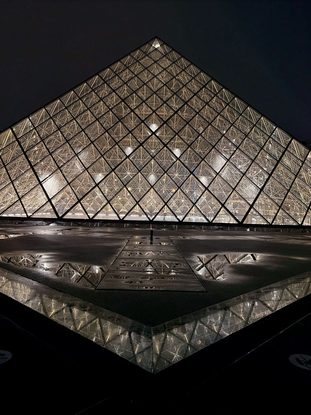 Where Paris Glows: Palais Royal & Louvre Pyramid at Night 🇫🇷 Where Paris Glows: Palais Royal & Louvre Pyramid at Night 🇫🇷