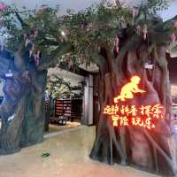 打卡深圳探洞工廠場