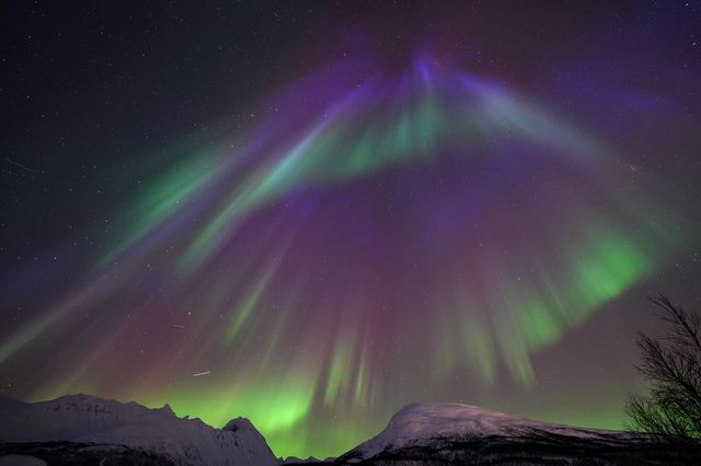 Captured the aurora, Norway's aurora borealis erupted in 6 colors.