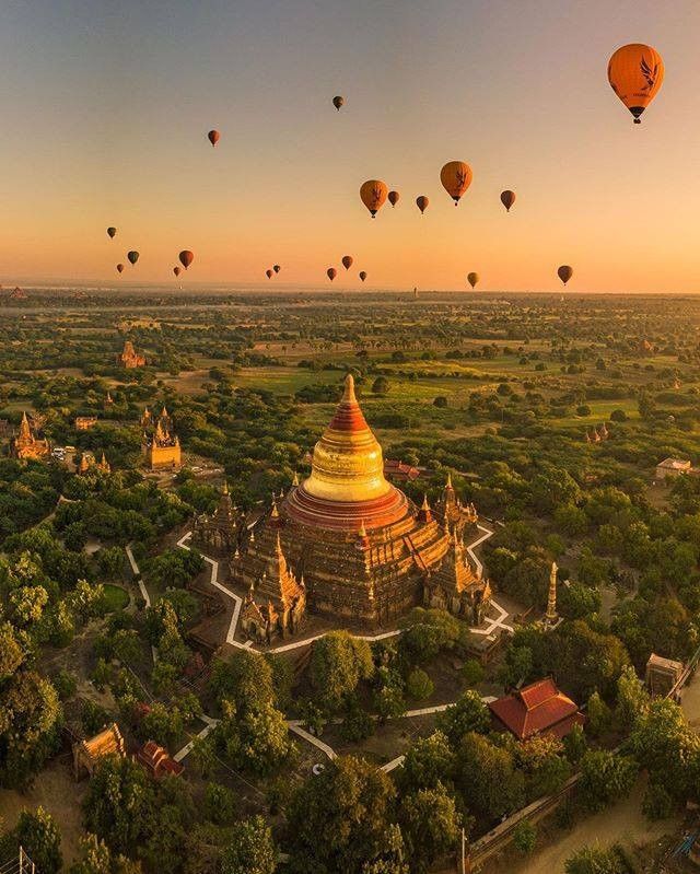 Magical sunrise from Old Bagan! 🌅