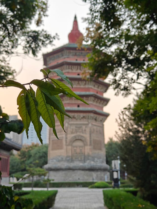 上大下小塔中有塔（安陽）