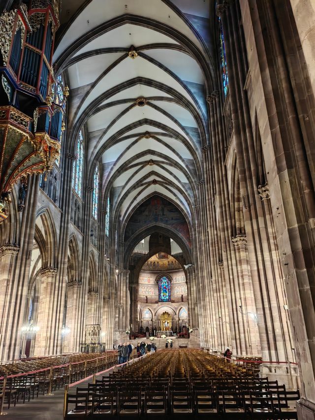 中世紀歐洲的最高建築—法國斯特拉斯堡大教堂