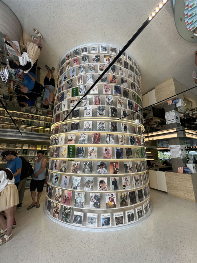 國內首家期刊主題書店