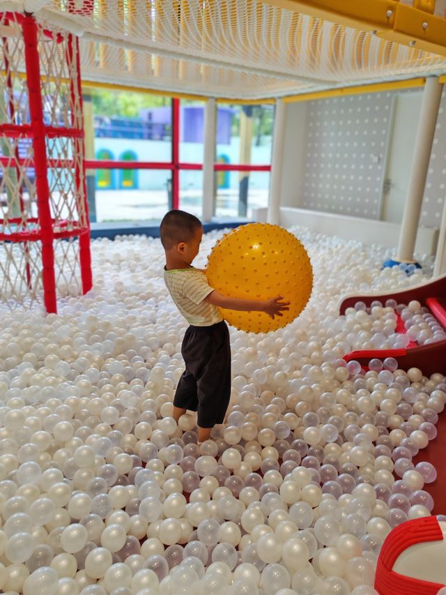 華僑城洲際大酒店的親子樂園