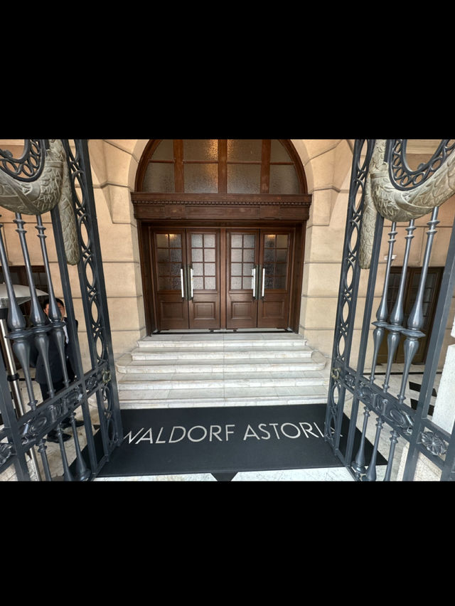 유럽의 작은 궁전 같은 상하이 월도프 아스토리아 호텔