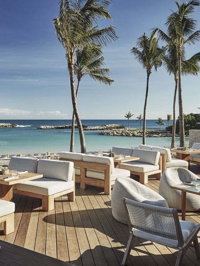 🌺 Honolulu's Top Hotel Havens: Luxe Stays & Views 🌴