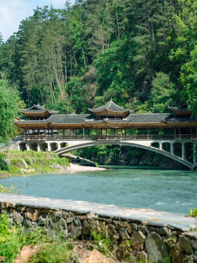 反向旅遊貴州凱里市-朗德苗寨
