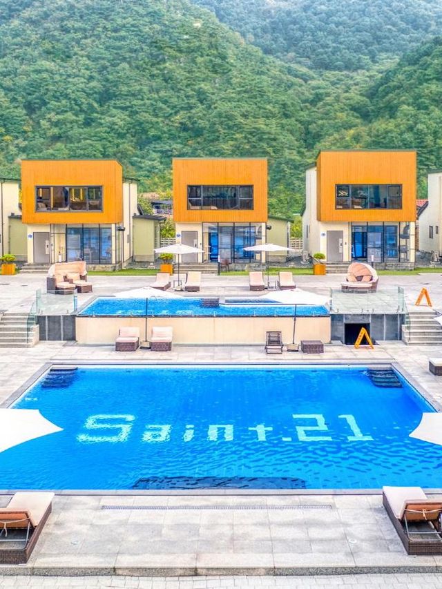 🌟 Gapyeong Getaway: Luxe Pool Villas Unveiled! 🏊‍♂️🌿