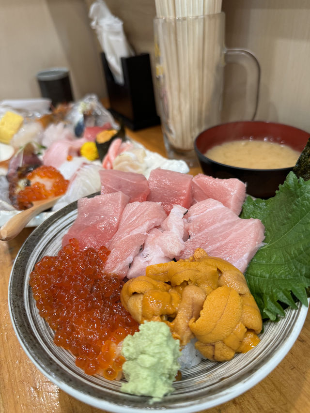 來大阪必吃的魚生飯🇯🇵