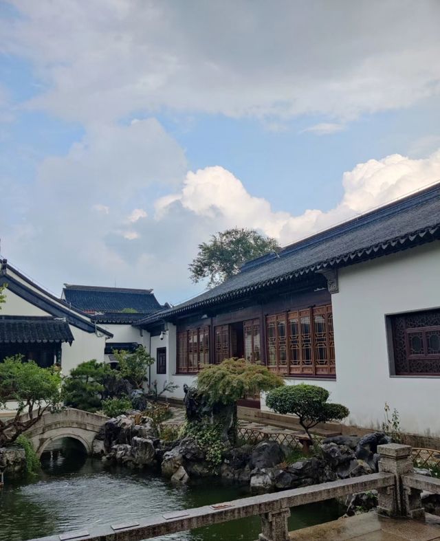 蘇州免費園林嘅天花板.....蘇州十全街附近嘅免費私家園林太好影咗幾乎冇人!真係黎一次鍾意一次。