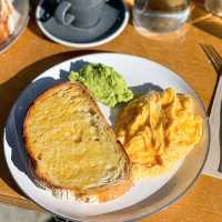 Best sandwiches and breakfast