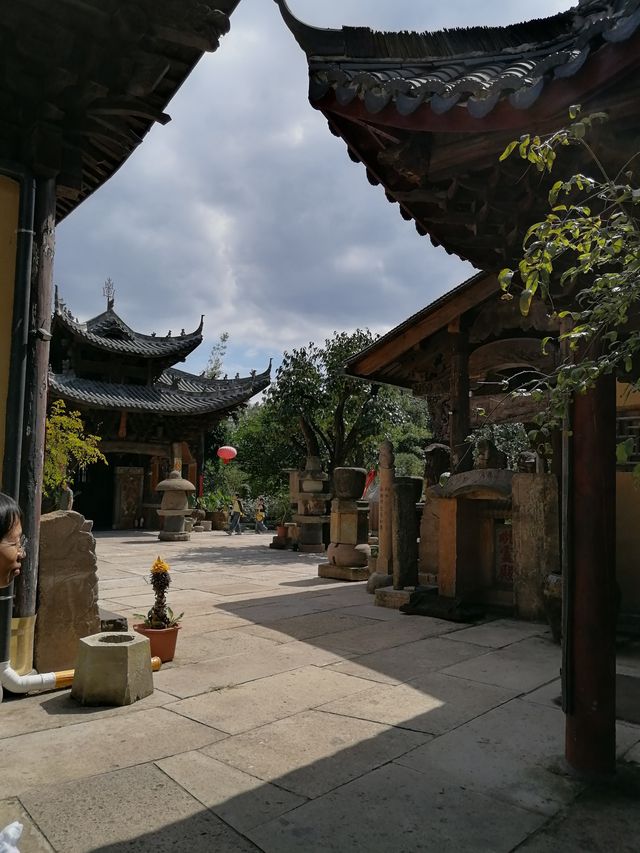 金華浦江龍德古寺丨一個人氣很旺的古寺丨值得一遊。