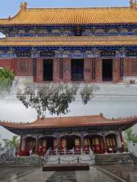 《老子故里明道宮，太極輝映感悟道家智慧之源》。