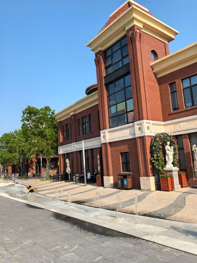 母親節金雞湖遊入住皇冠假日酒店