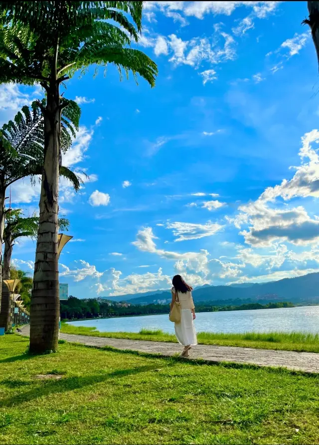 Compared to Dali, I prefer this little Yunnan town with its 20°C summers