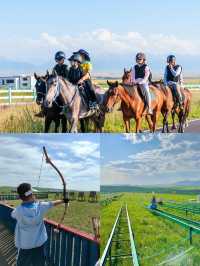 暑假遛娃天花板 躺進房車去22℃烏蘭布統